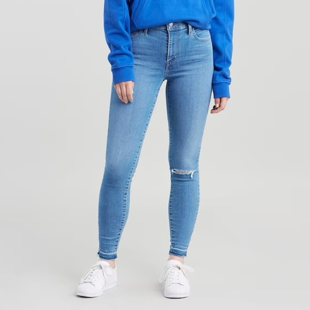 Levi's 720 High Rise Super Skinny Jeans Distressed Knee, Released Hem, Size 25